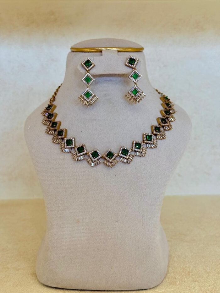 GREEN STONE DESIGNER NECK PIECE